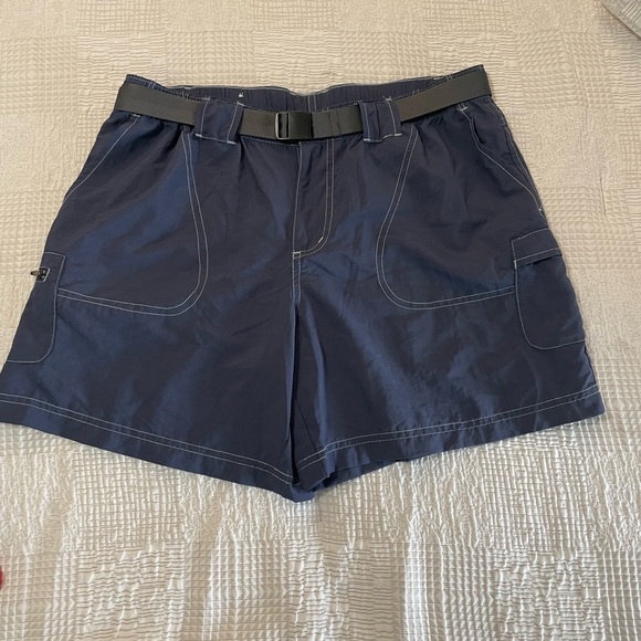 Women's💙🩶Columbia Sandy River Cargo Shorts with Adjustable Belt,Medium Navy Blue - Picture 2 of 10